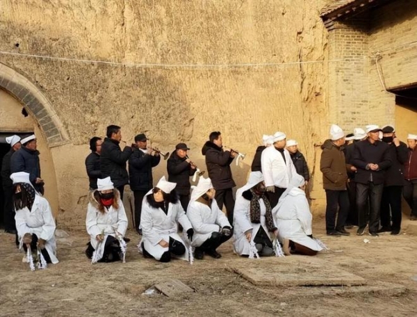 火葬或将成为历史？新型丧葬方式已经开始不少人表示接受无能(图4)