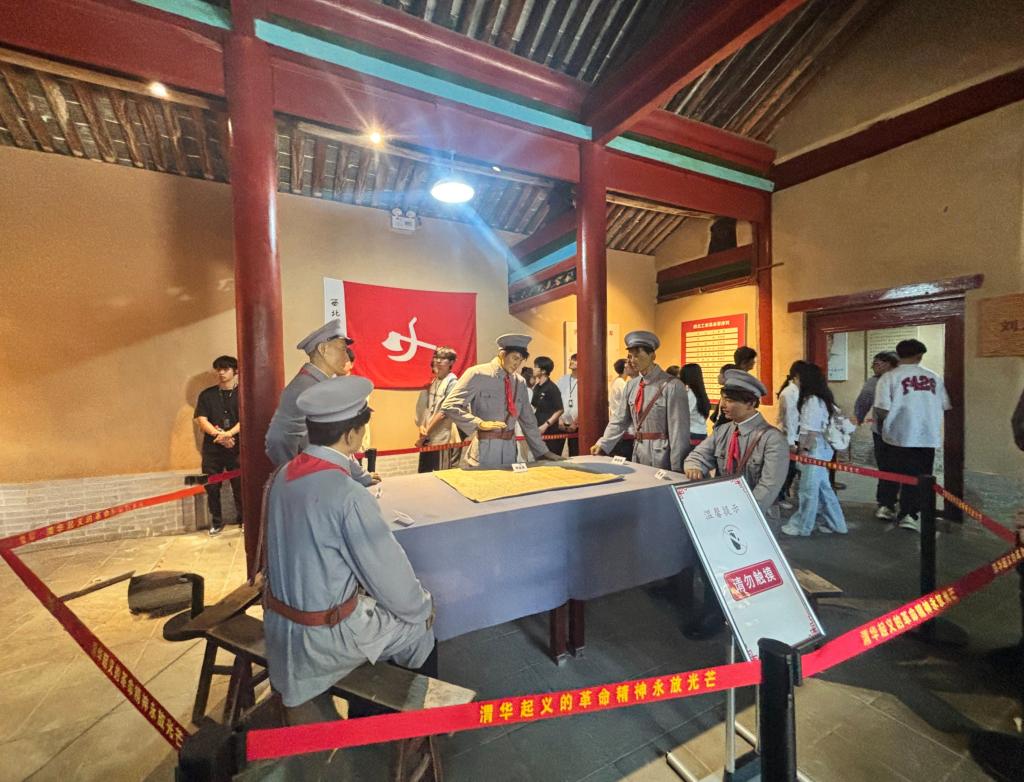 西安交大举办“走中国青年知识分子成长的正确道路”研究生骨干研修活动(图3) 西安交大举办“走中国青年知识分子成长的正确道路”研究生骨干研修活动(图3)