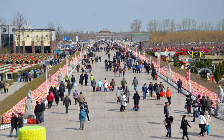 “智慧陵园”开启清明祭祀新模式(图1)