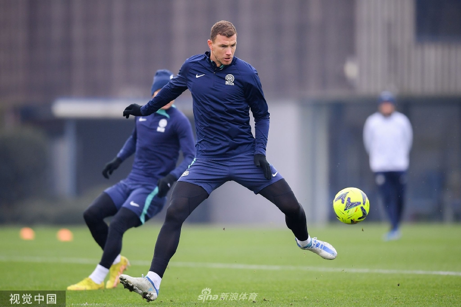 柳州莫菁艳照门40分钟完整版的翻译是LiuzhouMoJi(图1)