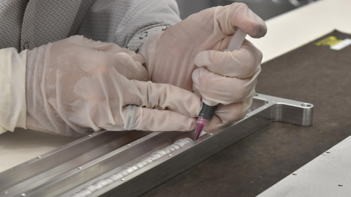 球盟会入口：2万起价的太空葬礼炸了150位客户的骨灰(图5)