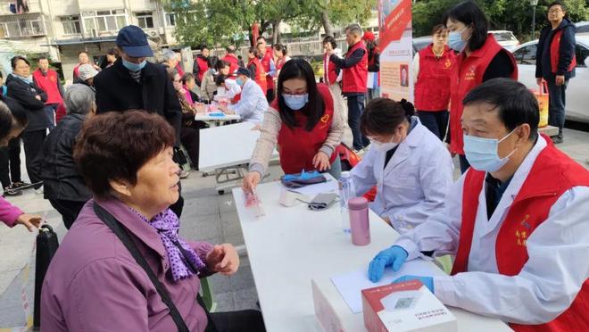 南京市雨花台区：“双结对、双促进” 赋能基层治理新篇章(图2)