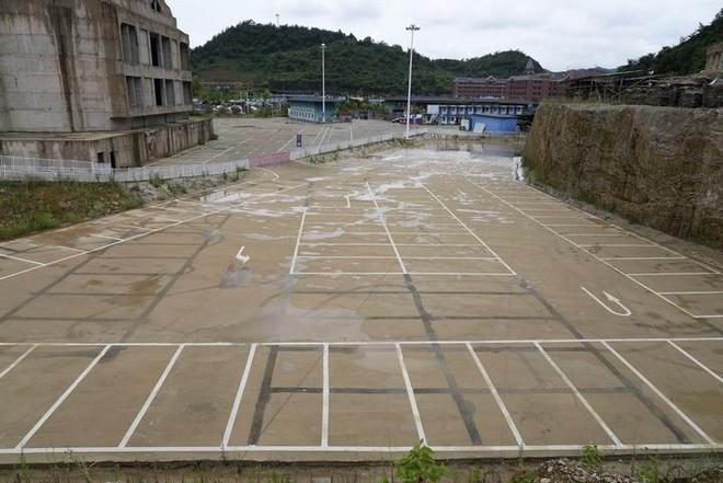 “边角地”巧变停车位！贵州清镇三千个泊车位尽显城市治理“绣花功”(图4)