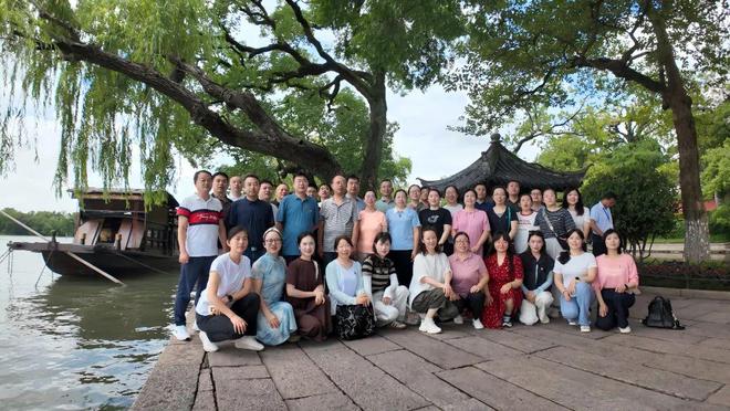 球盟会：黄河科技学院基层党支部书记认真开展“伟大建党精神”红色研学主题活动(图1)