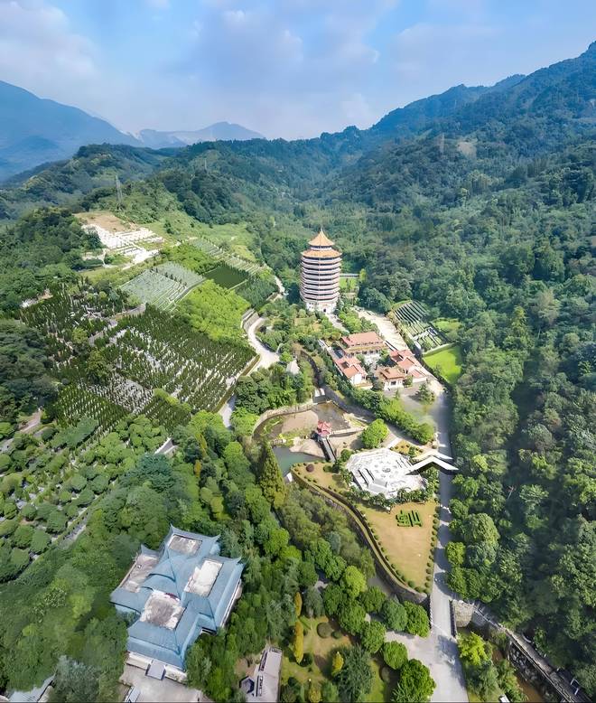 【官】成都都江堰宝山塔陵园_价格_地址_销售中心_预约看墓(图1)