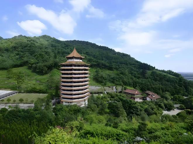 【官】成都都江堰宝山塔陵园_价格_地址_销售中心_预约看墓(图2)