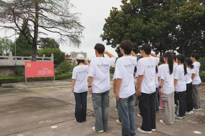 球盟会入口：信阳农林学院2025年暑期“三下乡”社会实践活动风采展示（十）(图5)