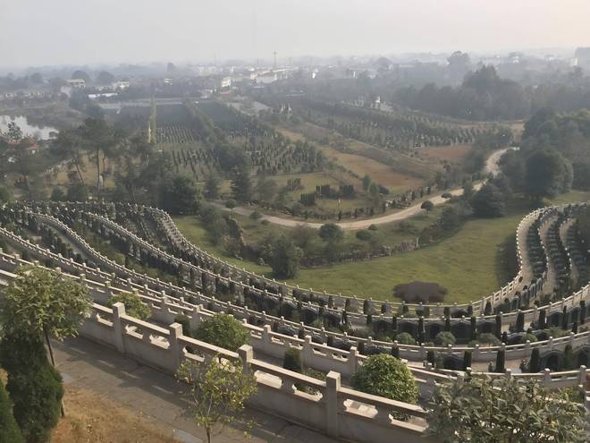 红枫艺术陵园_联系电线价格_地址_墓型介绍_官网(图3)