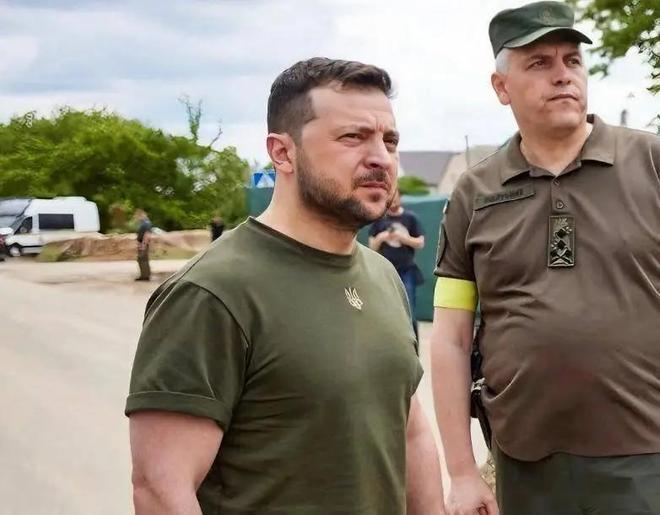 乌克兰媒体炮轰泽连斯基“背叛民主”美国“换帅”运作已开始？(图2)