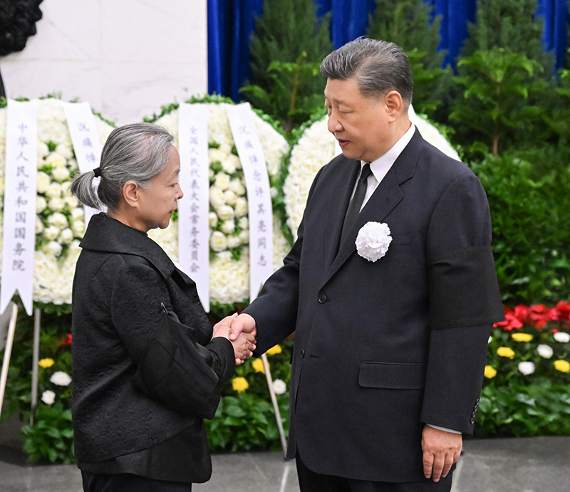 遗体火化 习等到八宝山革命公墓送别(图1)