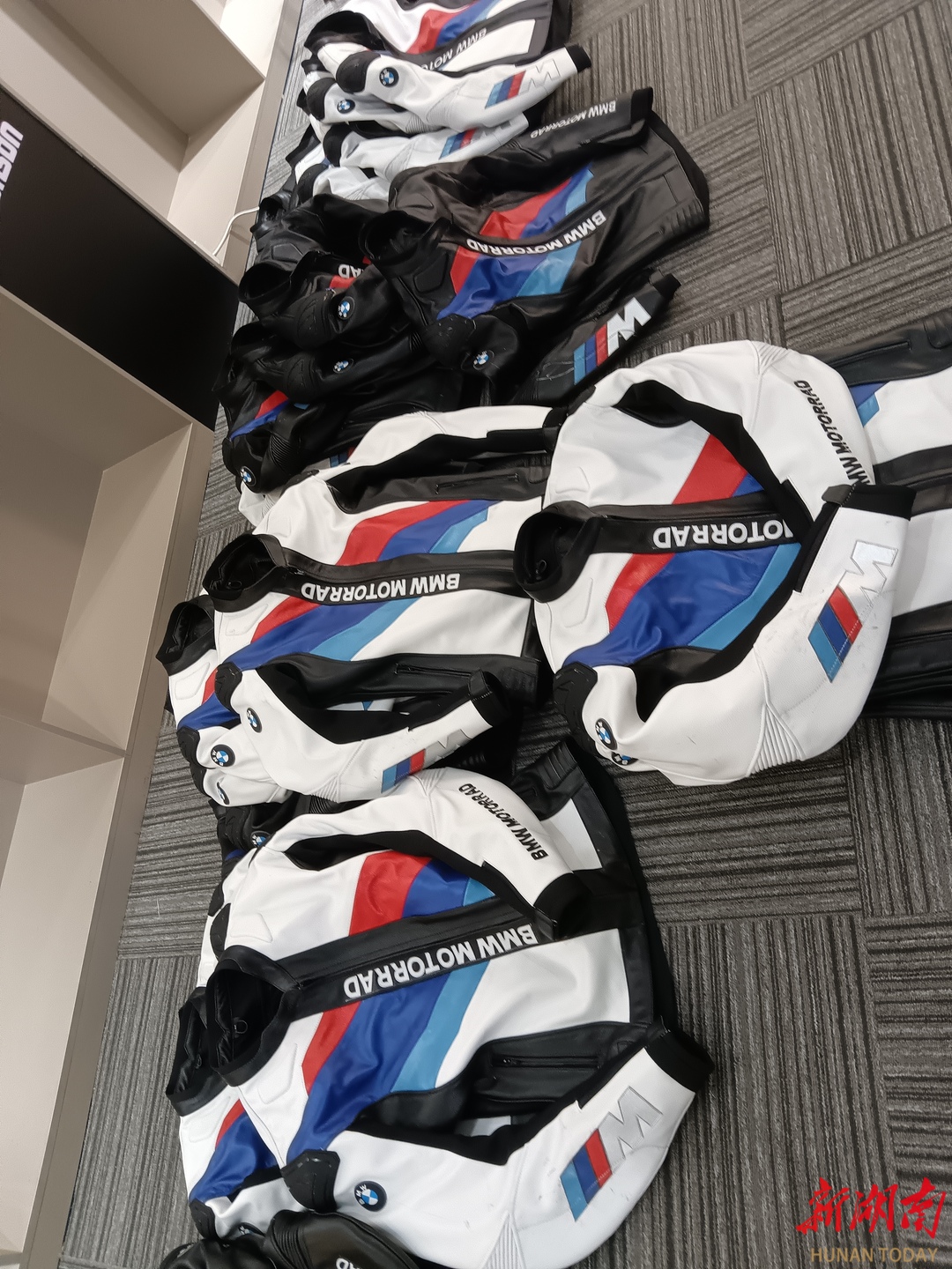 湘西大山里巴铁遇见援巴英雄(图2)