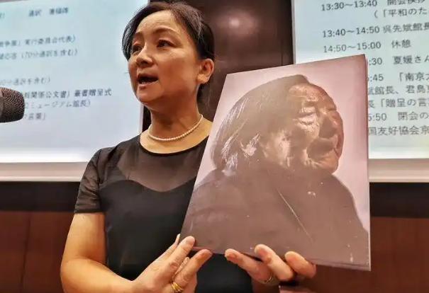 电影大爆有人急了！日本总领事馆发布警告导演申奥相册被攻击(图23)