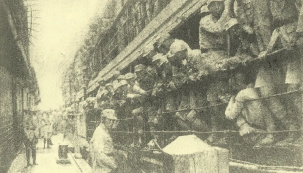 宜昌的肩上几乎背着整个国家的重量(图2)