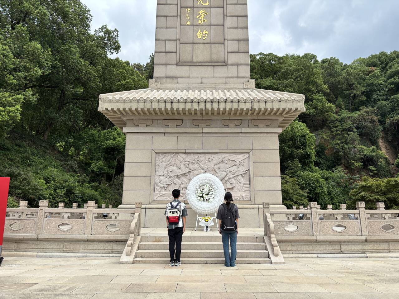 以青春足迹串联红色记忆让信仰之火赓续时代薪火(图2)