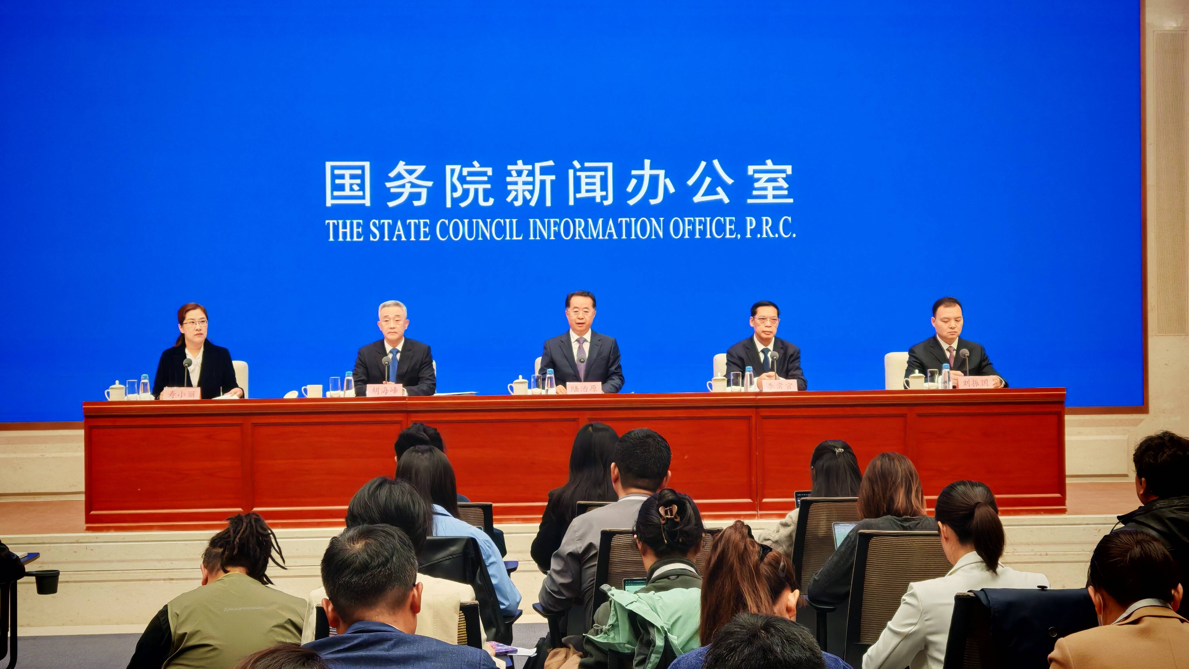 民政部：“十四五”期间我国兜底民生保障网更加密实(图1)
