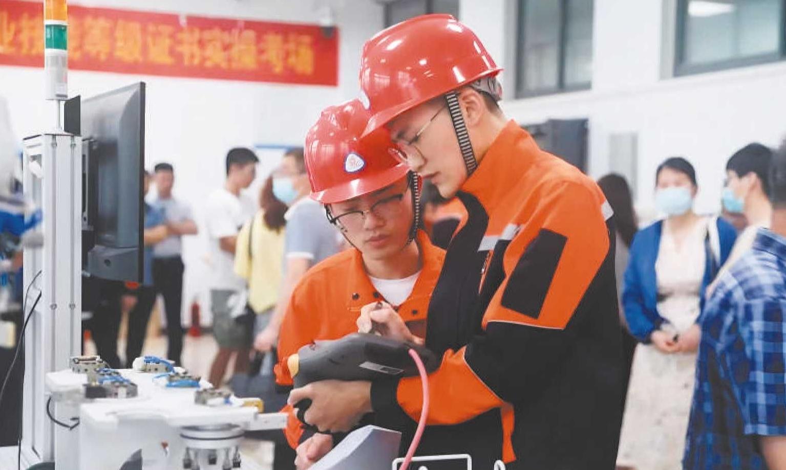 安徽职业教育高质量发展的“双向奔赴”(图2)