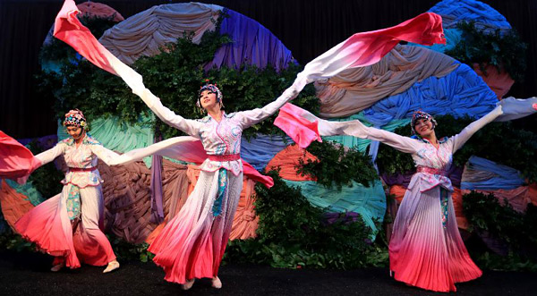 球盟会：【文体艺苑】多彩活动庆“双节”(图2)