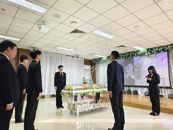 李强签署国务院令公布修订后的《殡葬管理条例(图1)