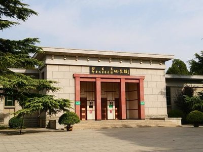 球盟会：为什么一放假全国3亿父母都抢着把孩子塞到这里？(图1)